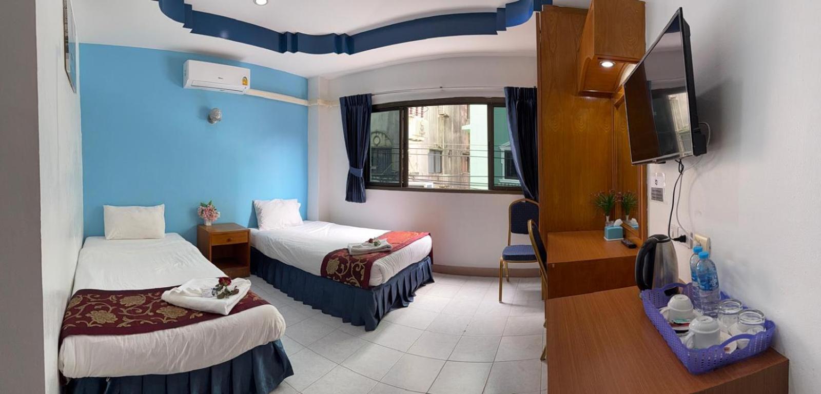 Heaven House Restro & Bar Hotel Patong ภายนอก รูปภาพ
